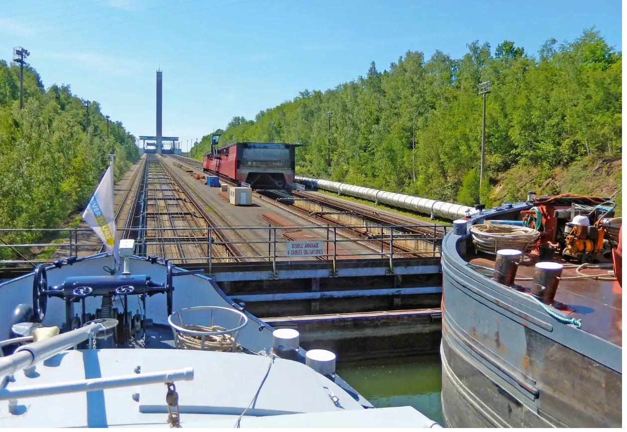 Plan incliné de Ronquières croisière canal du Centre